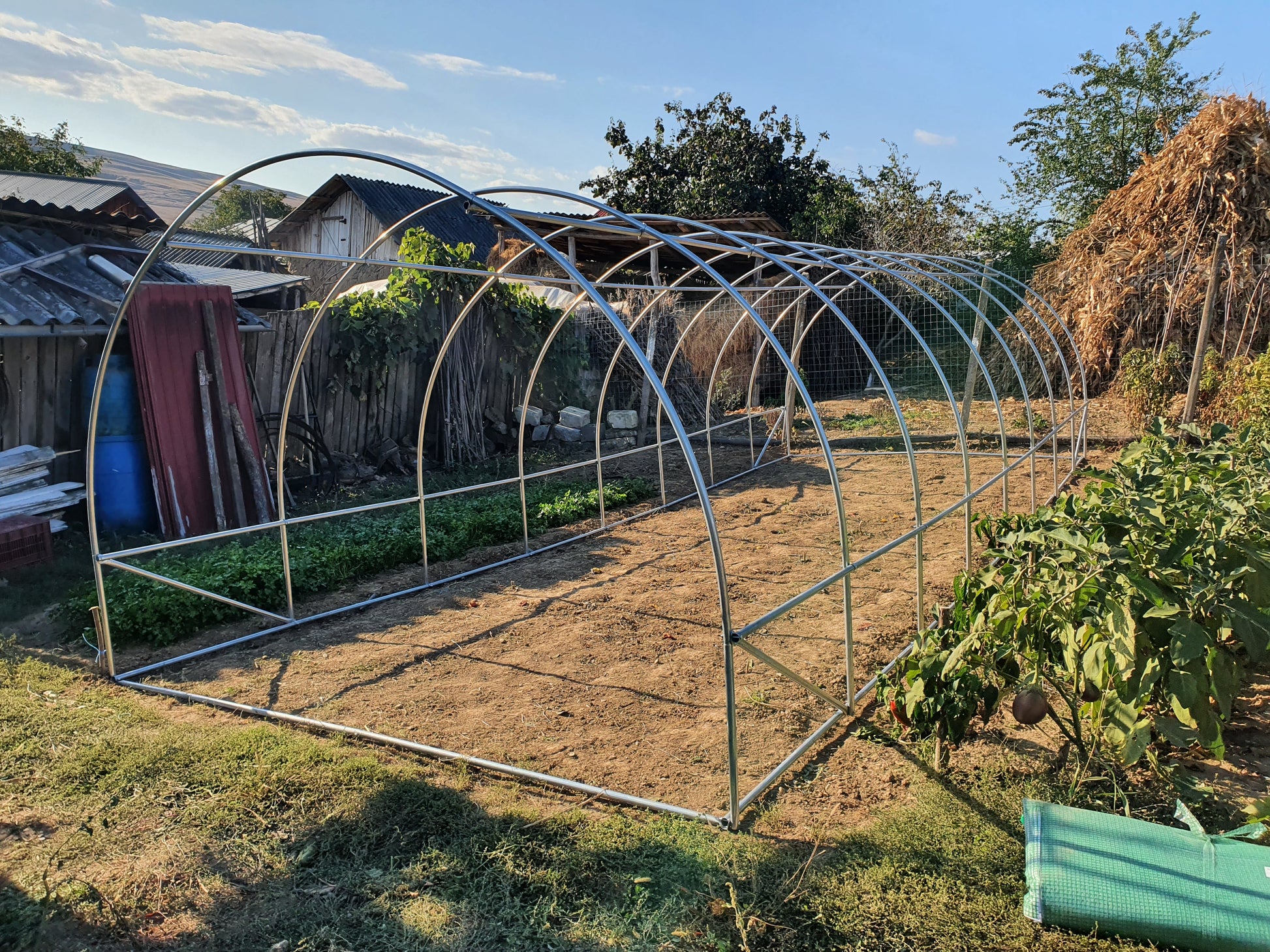 Solar gradina premium Liderman, 200x200x200cm, folie PE 180gr armata si anti UV, structura otel zincat 25mmx1mm, sera cu suprafata 4m2