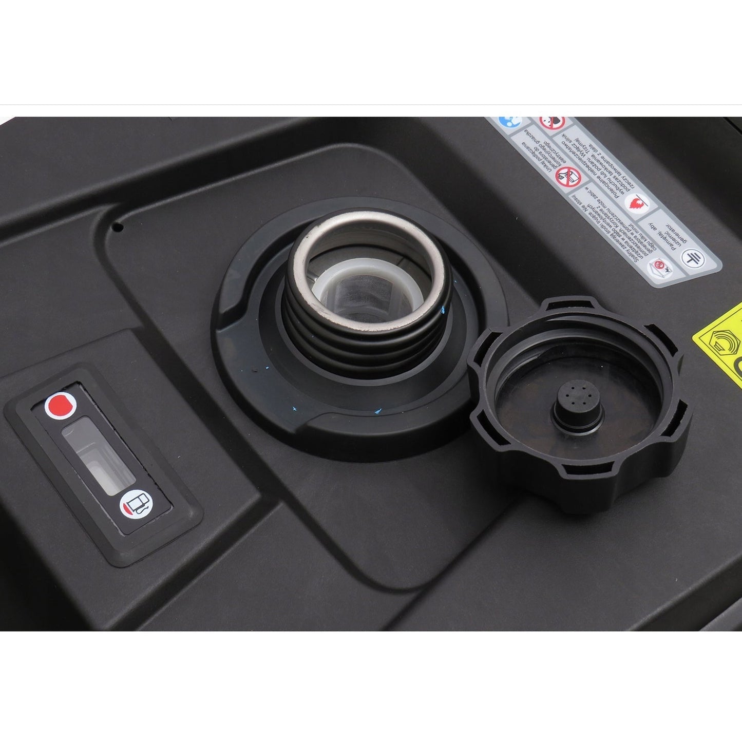 BLACK-is-BACK Generator curent silentios profesional KRAFTSON % Import Polonia % 686, 230V, 4 timpi, stabilizator tensiune AVR , roti transport, accesorii incluse