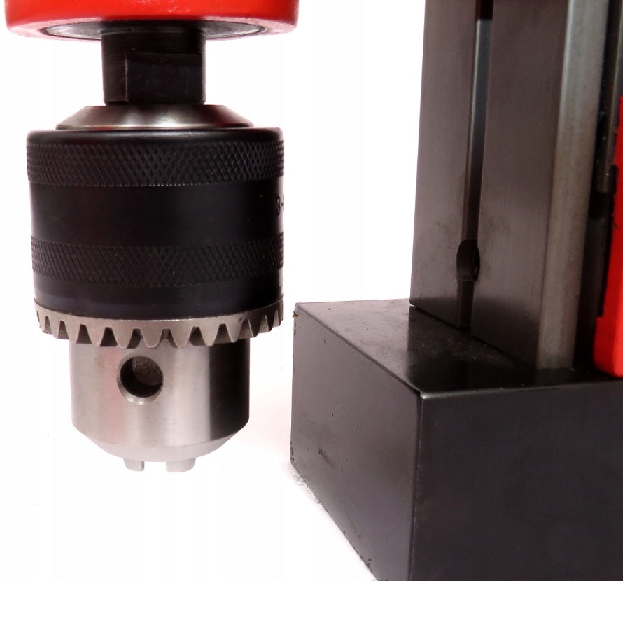 *OFERTE-DE-VARA* Bormasina de banc cu baza magnetica Kraft&Dele KD1382, 1800W, 750RPM, mandrina 16mm